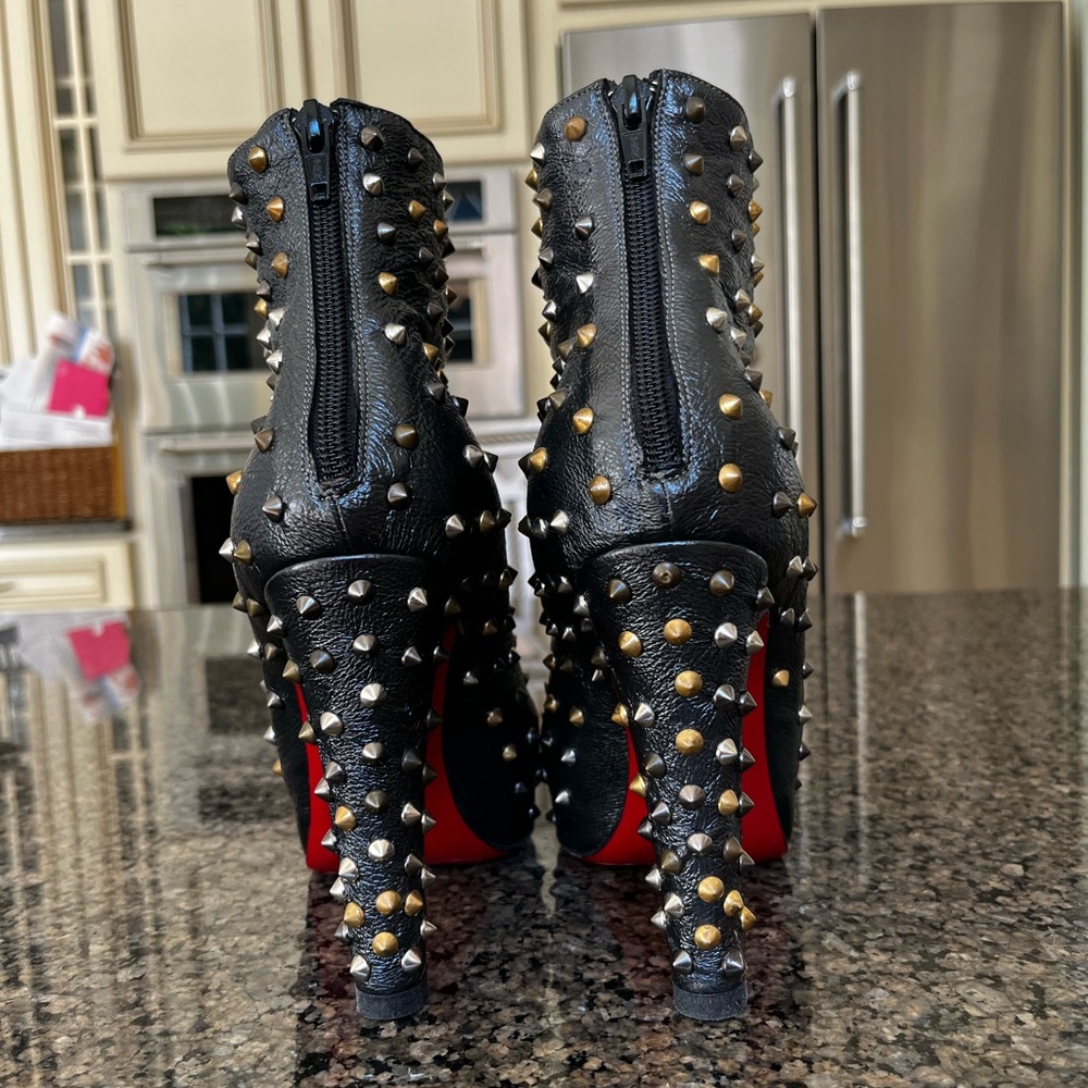 Christian Louboutin studded booties - Picture 3 of 9